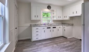 304 South St, Auburn, MA 01501