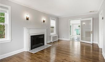 26 Tryon Ave, East Providence, RI 02916