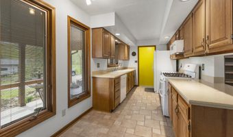 74 Muncy Ln, Ashland, KY 41102