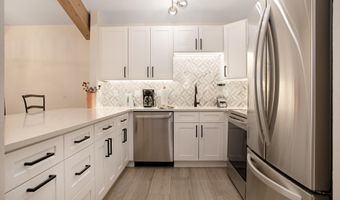 177 Lake St 28, Avon, CO 81620