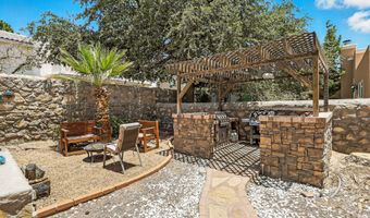 6529 Jim De Groat Dr, El Paso, TX 79912