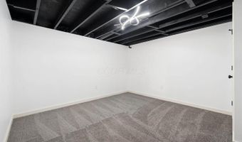 5999 Ambleside Dr, Columbus, OH 43229