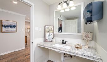 5919 Buffalo Gap Rd, Abilene, TX 79606
