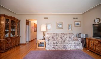 1774 Laurie Dr, Austintown, OH 44511