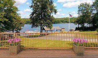 131 Lakewood Dr, Coventry, CT 06238