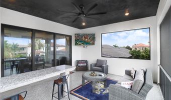 6104 LAGOMAR Ln, Apollo Beach, FL 33572
