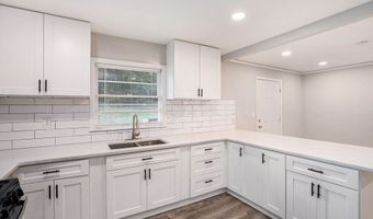 2549 Fontaine, Decatur, GA 30032