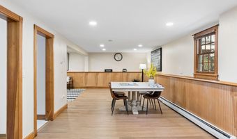 836 Old Post Rd, Arundel, ME 04046