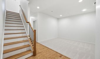 1149 S MONROE St, Arlington, VA 22204
