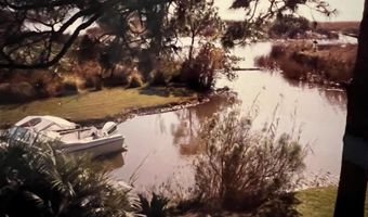 192 Ave B, Apalachicola, FL 32320