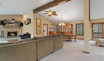 41 W418 Far View Rd, Campton Hills, IL 60119