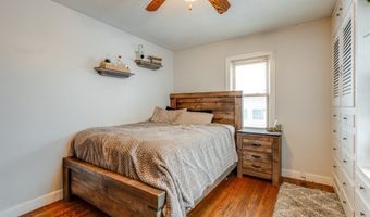 1042 Hartshorn St, Alliance, OH 44601