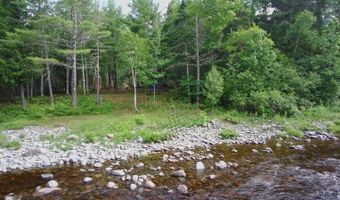 6 Maple Dr, Abbot, ME 04406