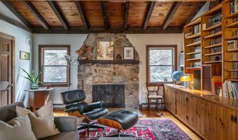 227 New Milford Rd E, Bridgewater, CT 06752