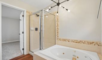 305 NE 16th St, Ankeny, IA 50021