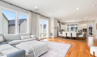 9775 SANVITALIA St, Bethesda, MD 20817