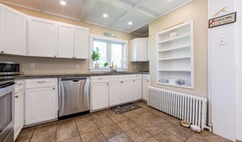 11 Roberts Ave, Bar Harbor, ME 04609
