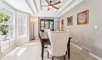 228 E THORNBROOK Ln, Appleton, WI 54913
