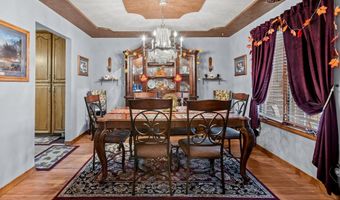 2007 Oakridge Dr, Ava, MO 65608