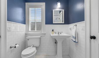 71 West Ave, Darien, CT 06820