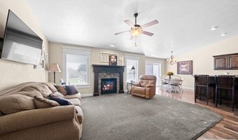 5577 Cottontree Ln, Ammon, ID 83406