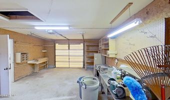512 Raymond Dr, Arapahoe, NC 28510