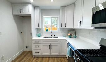 2817 Easy Ave, Long Beach, CA 90810