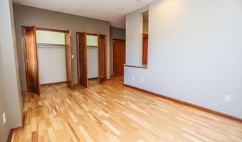 104 S Main St, Aberdeen, SD 57401