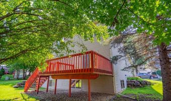 5158 Ridge Oak Dr, Madison, WI 53704