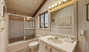 422 Bonny Rigg Hill Rd, Becket, MA 01223
