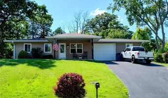 263 E Skyline Dr, Ballwin, MO 63011