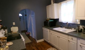 204 Hawthorne St, Alma, MI 48801