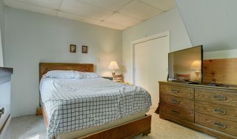 909 A Ave, Armstrong, IA 50514