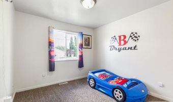 967 Clara Ct, Ammon, ID 83406