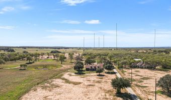 626 Home Xing, Adkins, TX 78101