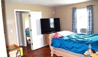 735 Heritage St, Argos, IN 46501