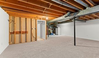 19 Parkplace N, Allen Park, MI 48101