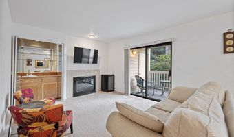 12840 SE 40th Court C5, Bellevue, WA 98006
