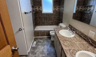 766 W 14TH St, Alliance, NE 69301