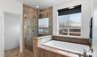 516 S THE STRAND #A, Oceanside, CA 92054
