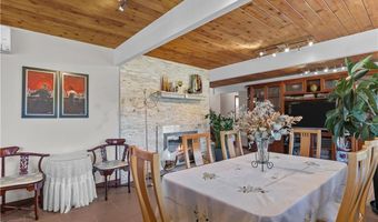 10 Ocean View Dr, Middletown, RI 02842
