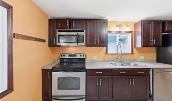 221 Curran Rd, Cumberland, RI 02864