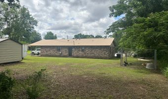 112 SW K St, Antlers, OK 74523