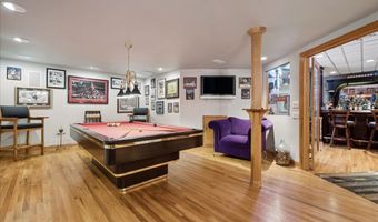 925 N River Rd, Algonquin, IL 60102