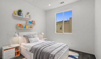316 Antoni Gln 906, Escondido, CA 92025