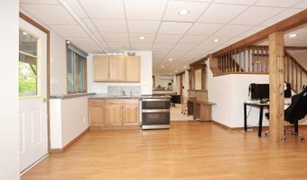 3 Larissa Ct, Airmont, NY 10952