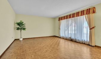 7910 Academy Trl NE, Albuquerque, NM 87109