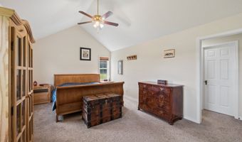 10124 WISEACRE Ln, Aurora, OR 97002
