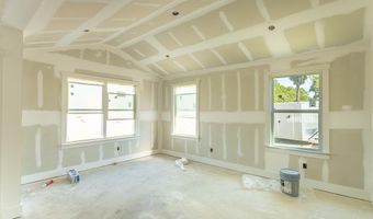 202 17th St, Apalachicola, FL 32320