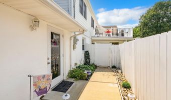 570 Forest Hills Pkwy, Bayville, NJ 08721